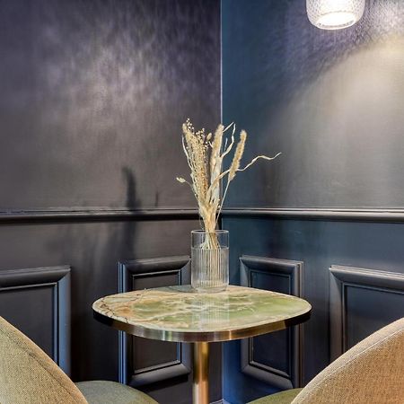Montaigne Executive Suite Parijs Buitenkant foto