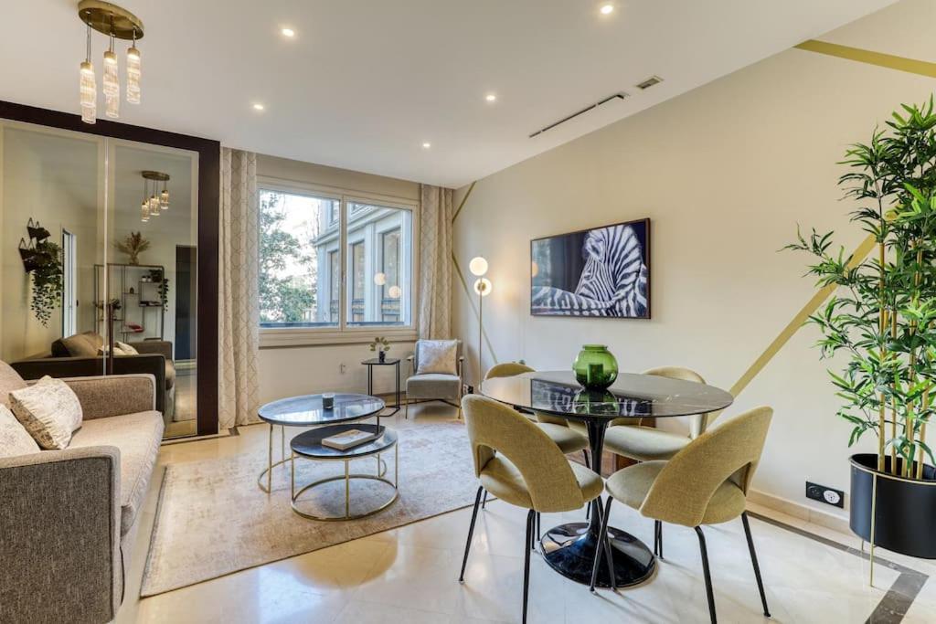 Montaigne Executive Suite Parijs Buitenkant foto