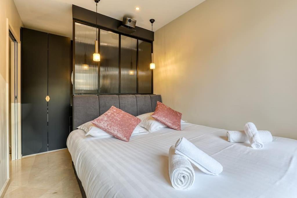 Montaigne Executive Suite Parijs Buitenkant foto