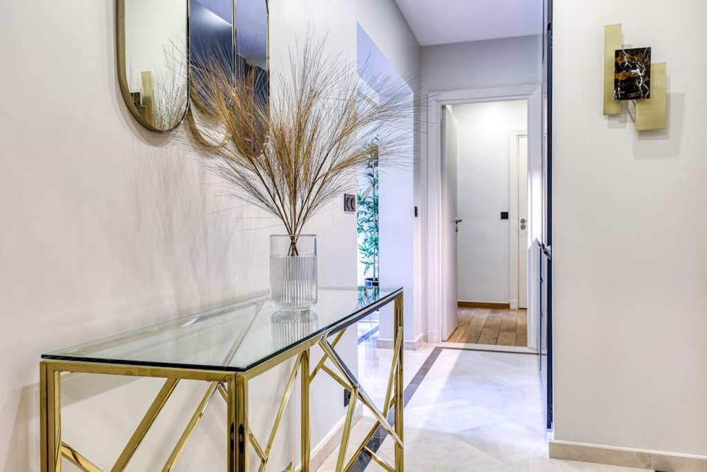 Montaigne Executive Suite Parijs Buitenkant foto