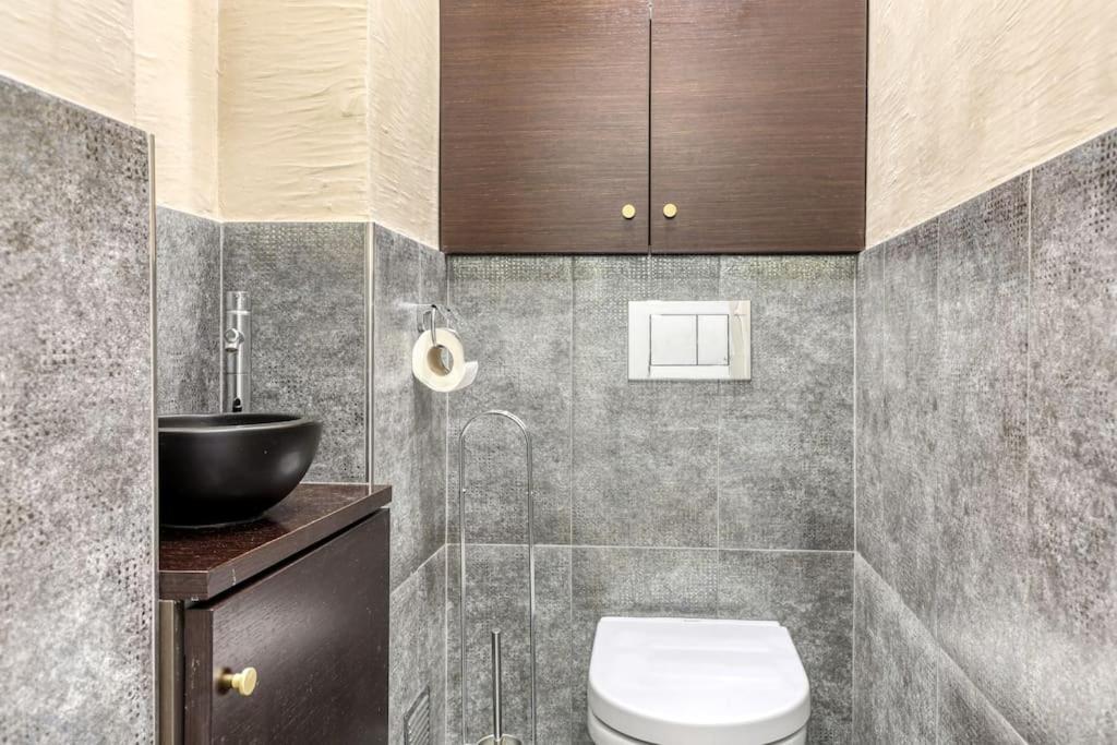 Montaigne Executive Suite Parijs Buitenkant foto