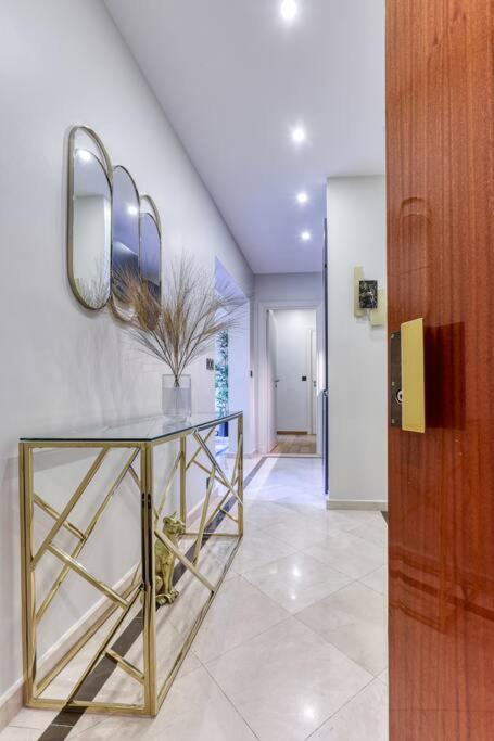 Montaigne Executive Suite Parijs Buitenkant foto