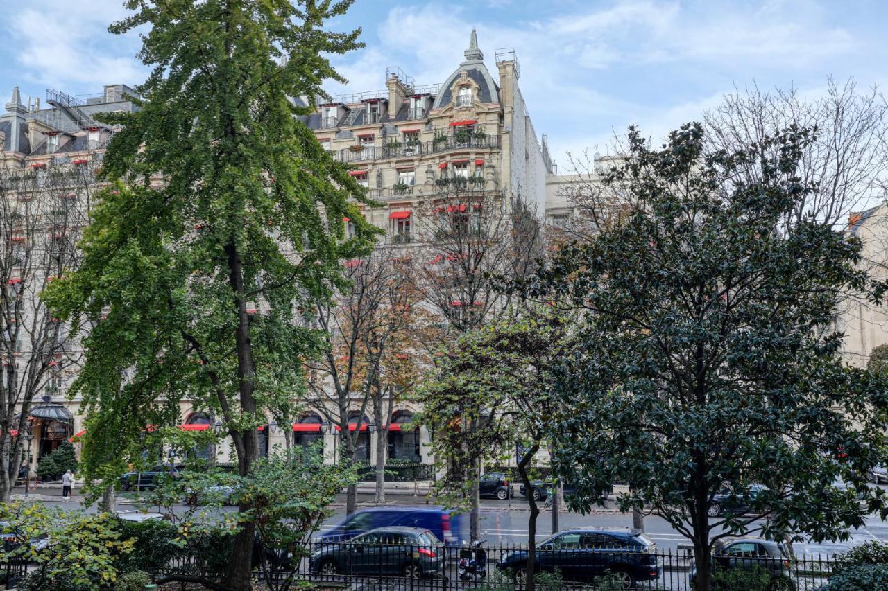 Montaigne Executive Suite Parijs Buitenkant foto